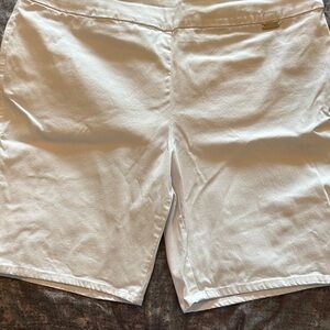 INC International Concepts Women's Cream Shorts